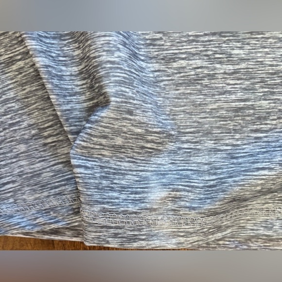 Lululemon power Y activewear tank top woman Sz 8 - Picture 8 of 8